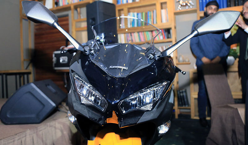 Kawasaki Ninja 400 về Việt Nam giá từ 153 triệu đồng